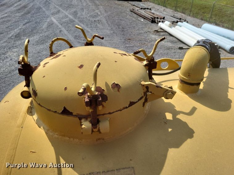 image for item DK1136 Ag-Chem 3104 Terra Gator  manure spreader truck