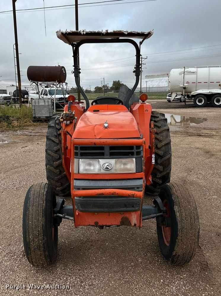 image for item DK2525 2005 Kubota MX5000E  tractor