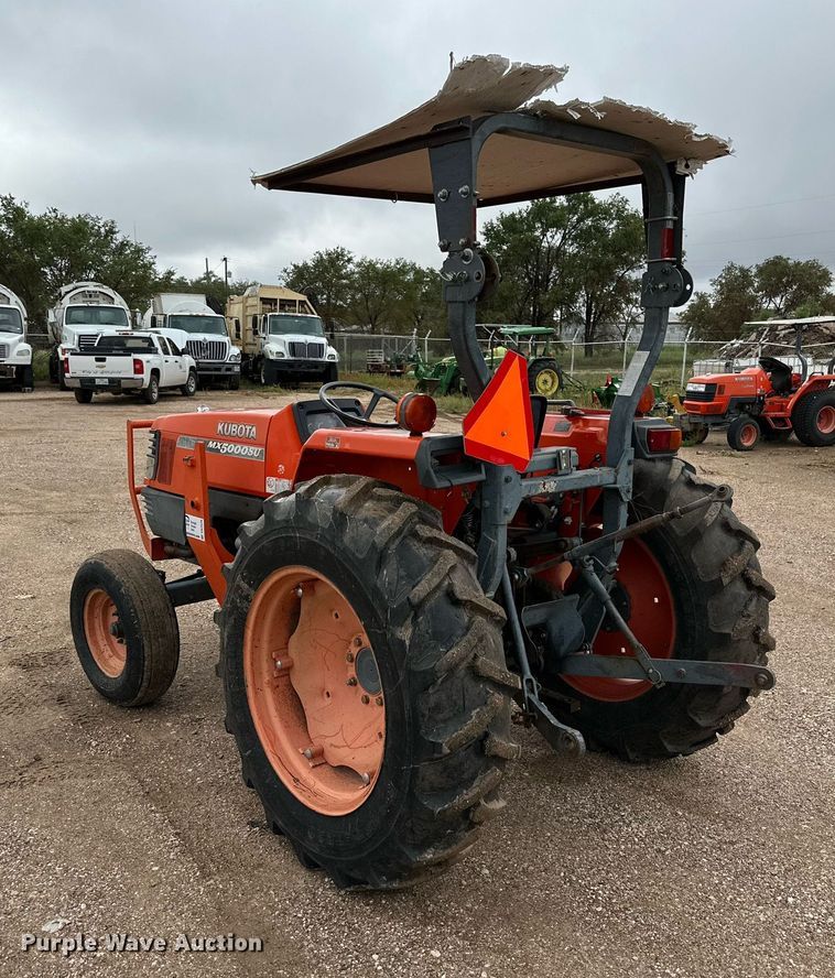 image for item DK2525 2005 Kubota MX5000E  tractor