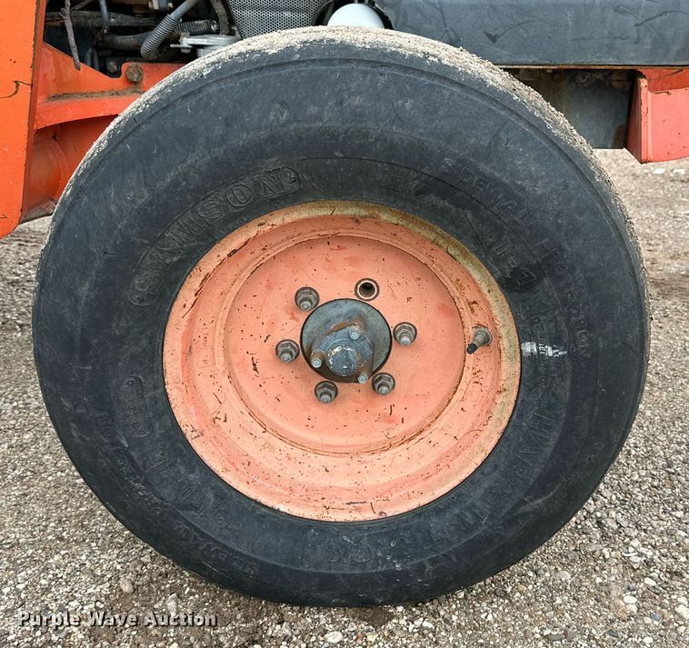 image for item DK2525 2005 Kubota MX5000E  tractor