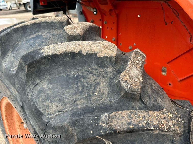 image for item DK2525 2005 Kubota MX5000E  tractor