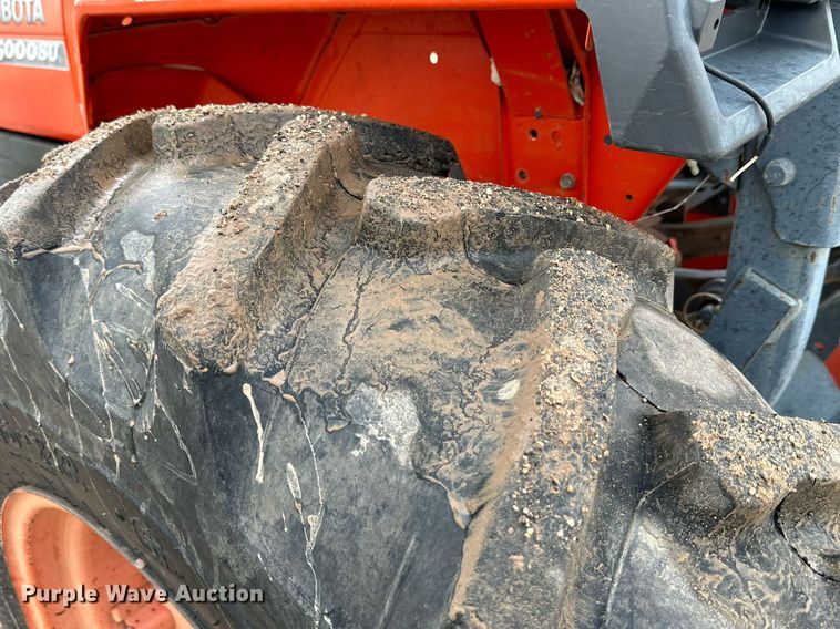 image for item DK2525 2005 Kubota MX5000E  tractor