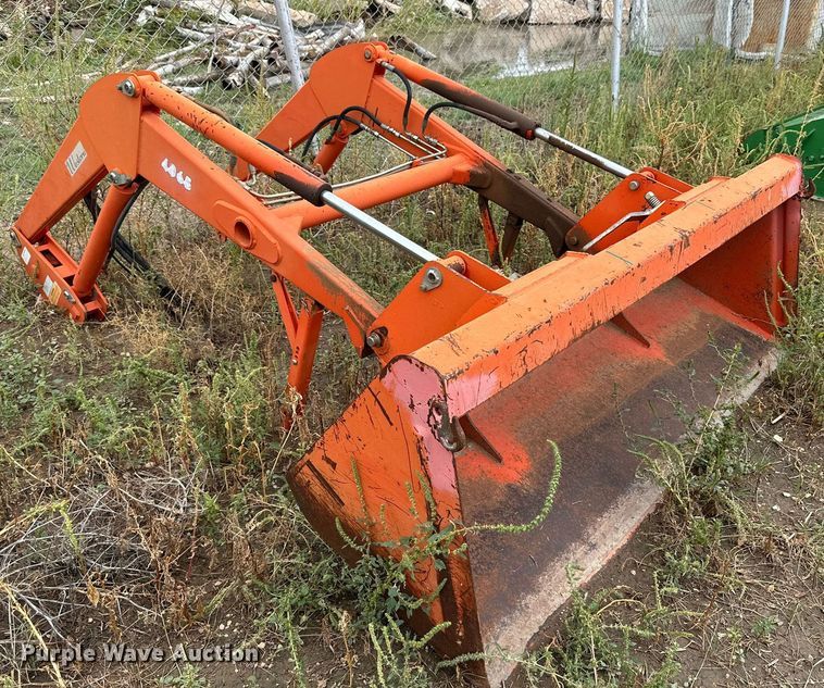 image for item DK2525 2005 Kubota MX5000E  tractor