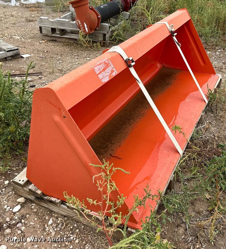 image for item DK2525 2005 Kubota MX5000E  tractor