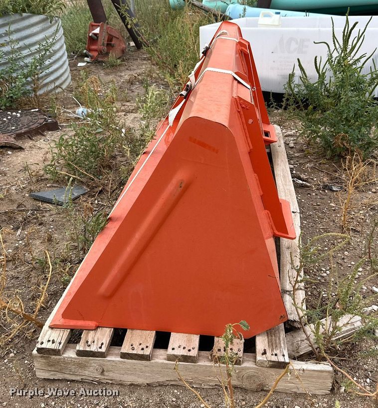 image for item DK2525 2005 Kubota MX5000E  tractor