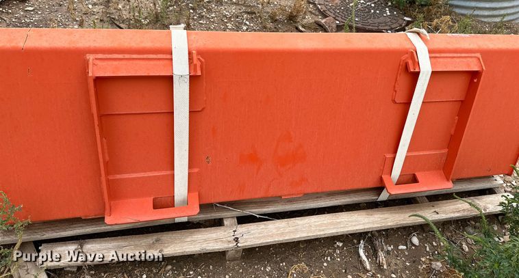 image for item DK2525 2005 Kubota MX5000E  tractor