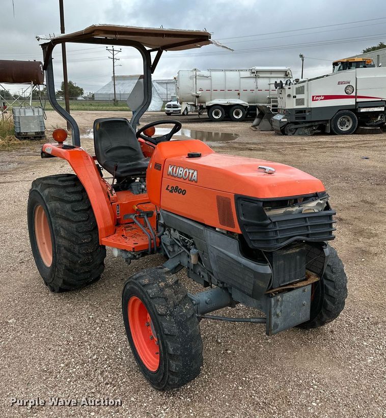 image for item DK2526 Kubota L2800D  MFWD tractor