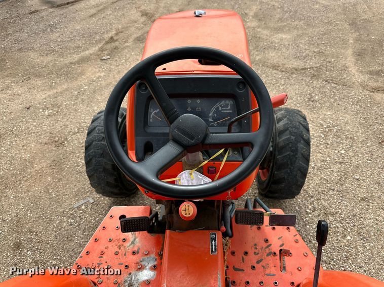 image for item DK2526 Kubota L2800D  MFWD tractor