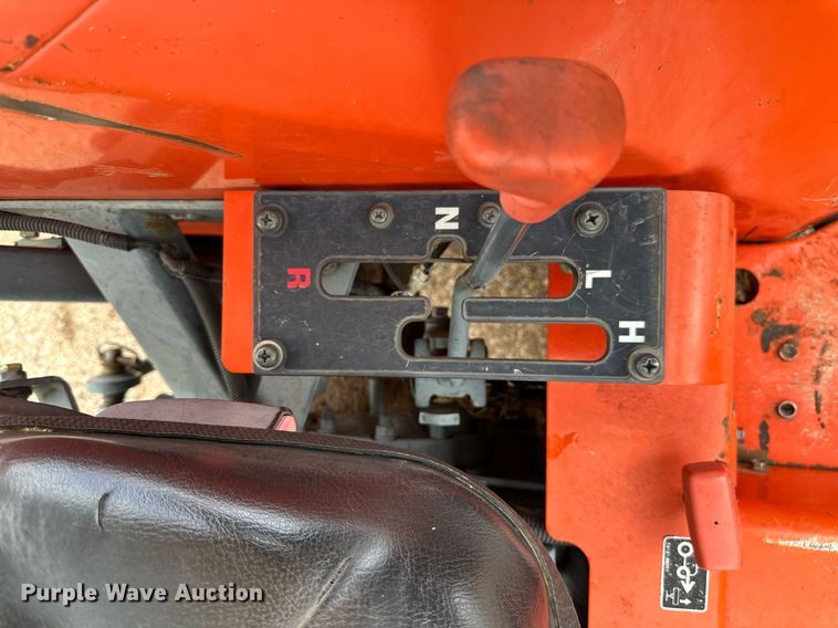 image for item DK2526 Kubota L2800D  MFWD tractor
