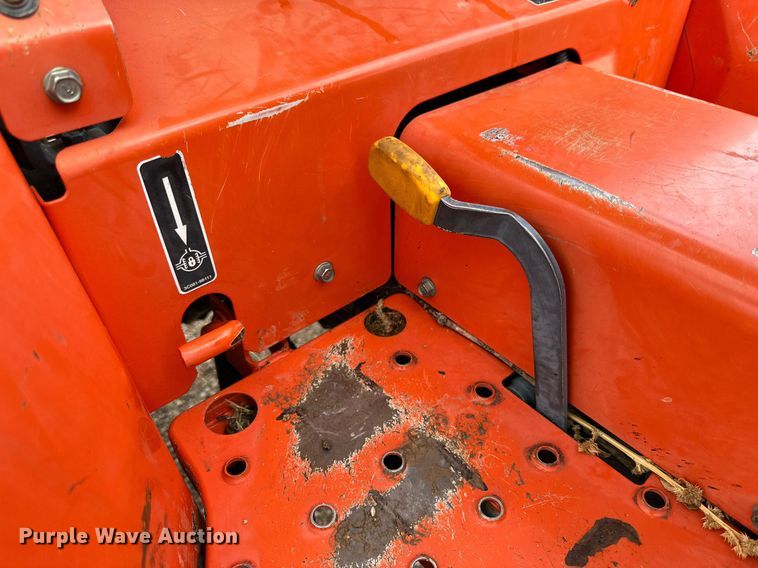 image for item DK2526 Kubota L2800D  MFWD tractor