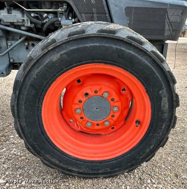 image for item DK2526 Kubota L2800D  MFWD tractor