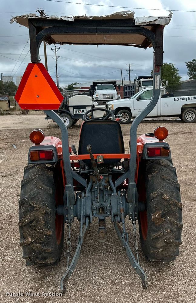 image for item DK2527 Kubota L2800D  MFWD tractor