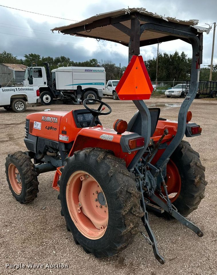 image for item DK2527 Kubota L2800D  MFWD tractor