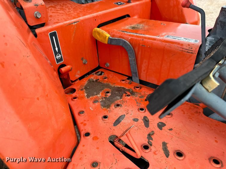 image for item DK2527 Kubota L2800D  MFWD tractor