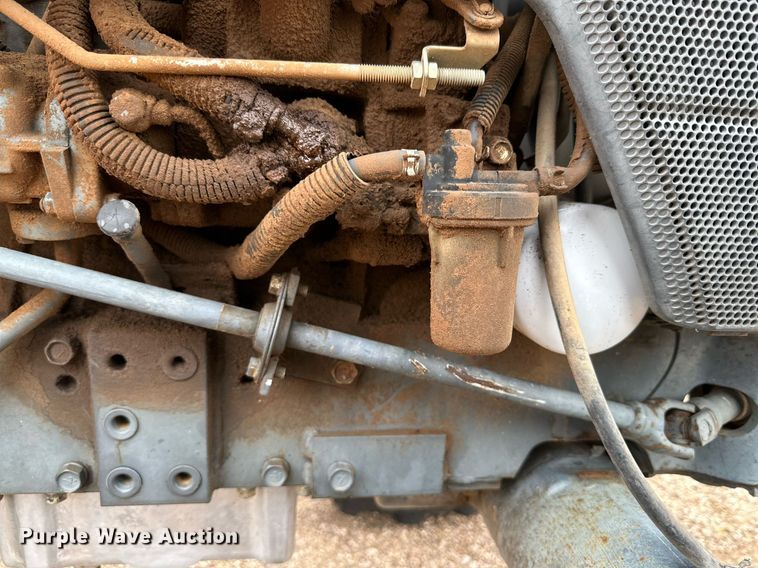 image for item DK2527 Kubota L2800D  MFWD tractor