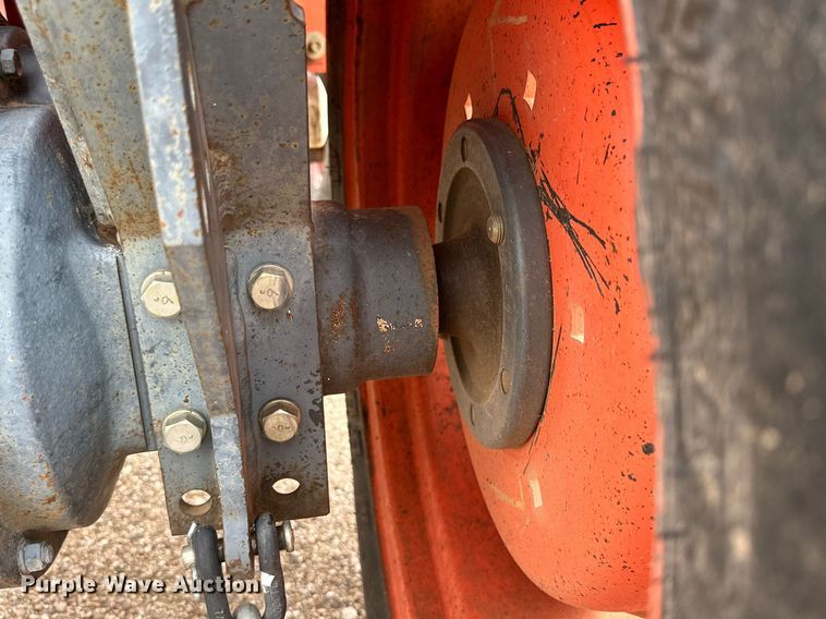 image for item DK2527 Kubota L2800D  MFWD tractor