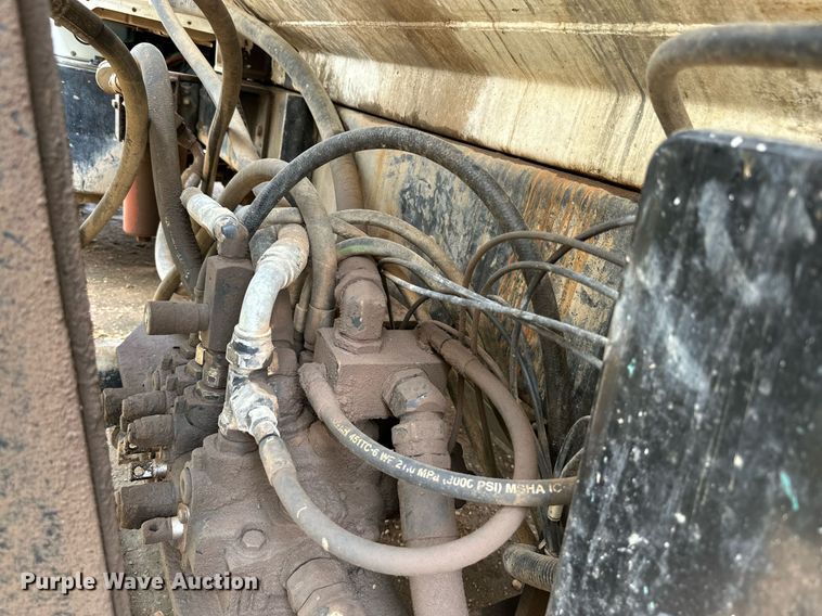 image for item DK2529 2009 International 7300  refuse truck