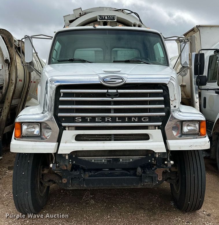 image for item DK2530 2008 Sterling L7500  refuse truck