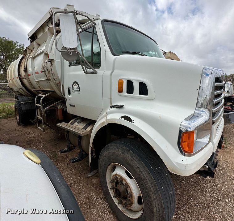 image for item DK2530 2008 Sterling L7500  refuse truck