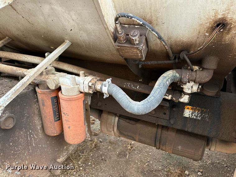 image for item DK2530 2008 Sterling L7500  refuse truck