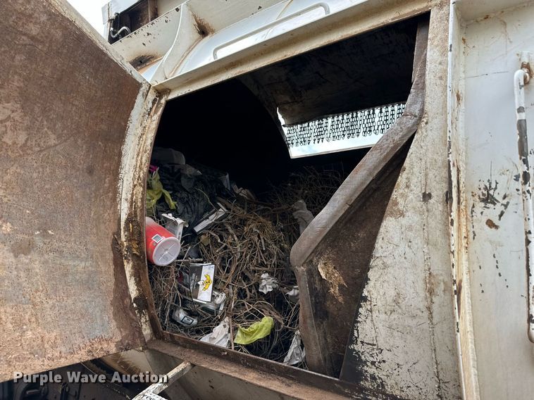 image for item DK2530 2008 Sterling L7500  refuse truck