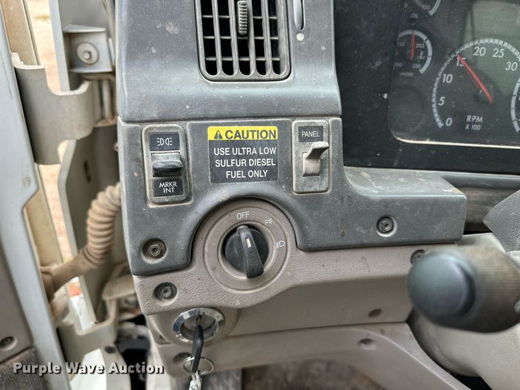 image for item DK2530 2008 Sterling L7500  refuse truck