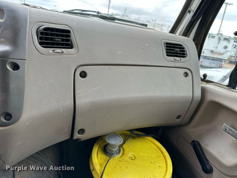 image for item DK2530 2008 Sterling L7500  refuse truck