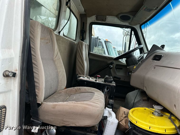 image for item DK2530 2008 Sterling L7500  refuse truck