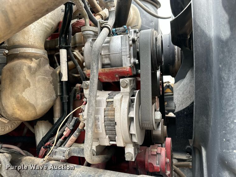 image for item DK2530 2008 Sterling L7500  refuse truck