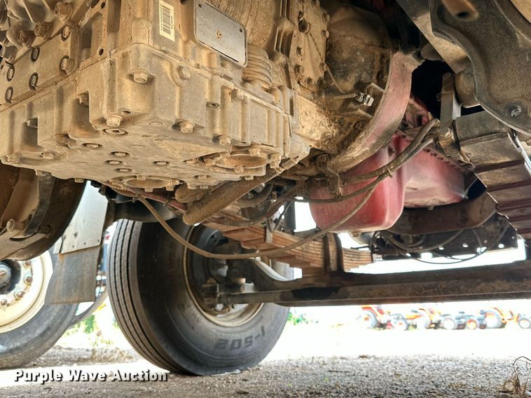 image for item DK2530 2008 Sterling L7500  refuse truck