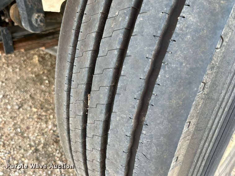 image for item DK2530 2008 Sterling L7500  refuse truck