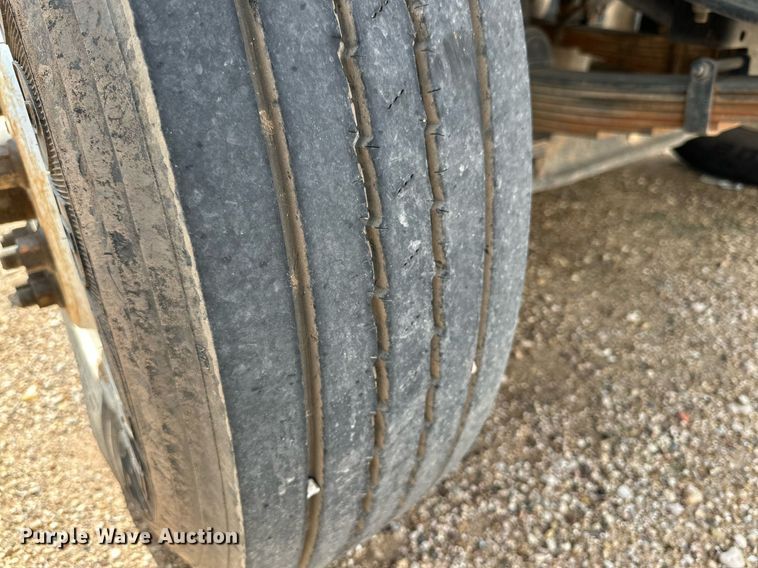 image for item DK2530 2008 Sterling L7500  refuse truck