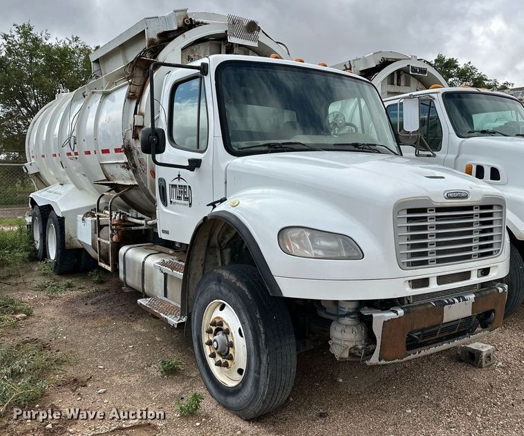 image for item DK2531 2012 Freightliner M2 106  refuse truck
