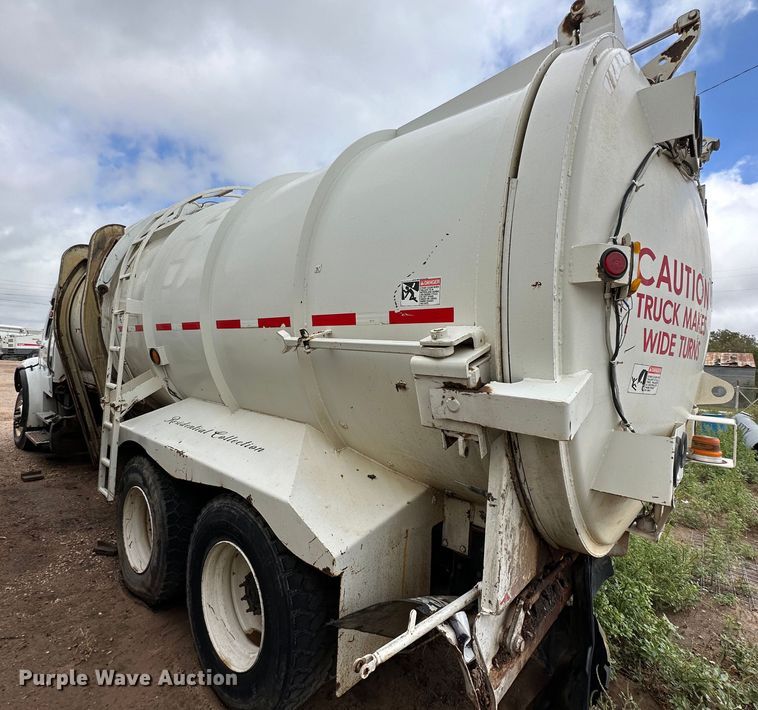 image for item DK2531 2012 Freightliner M2 106  refuse truck