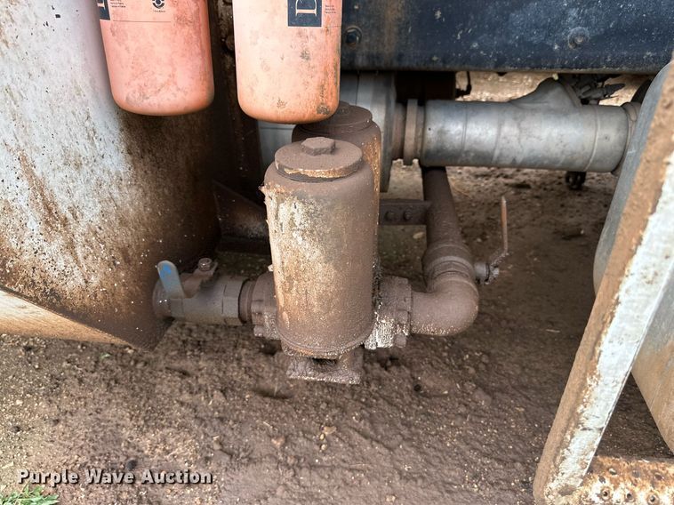 image for item DK2531 2012 Freightliner M2 106  refuse truck