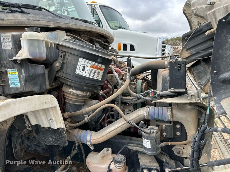 image for item DK2531 2012 Freightliner M2 106  refuse truck