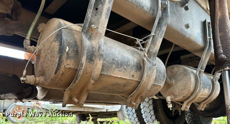 image for item DK2531 2012 Freightliner M2 106  refuse truck