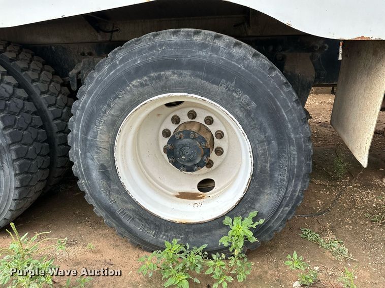 image for item DK2531 2012 Freightliner M2 106  refuse truck