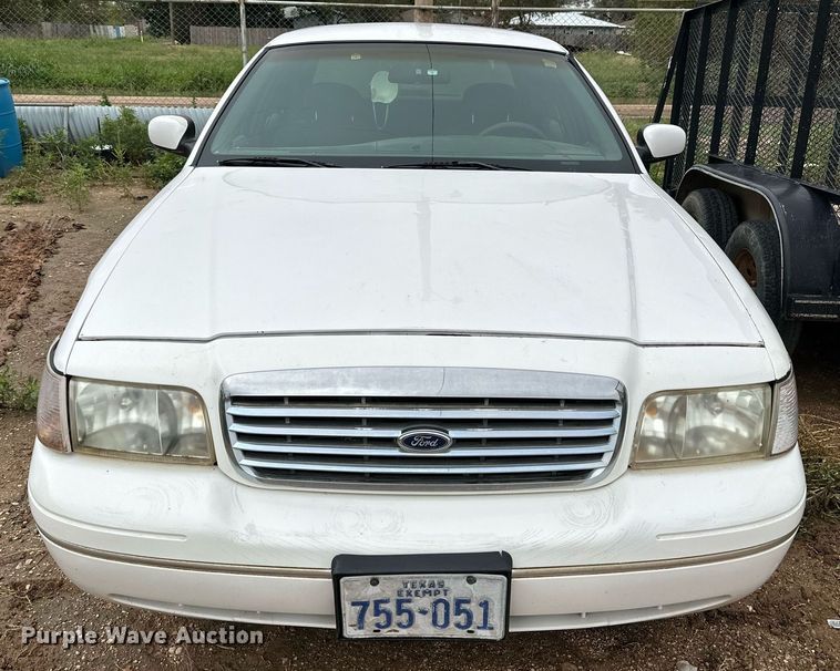 image for item DK2532 1999 Ford Crown Victoria Police Interceptor