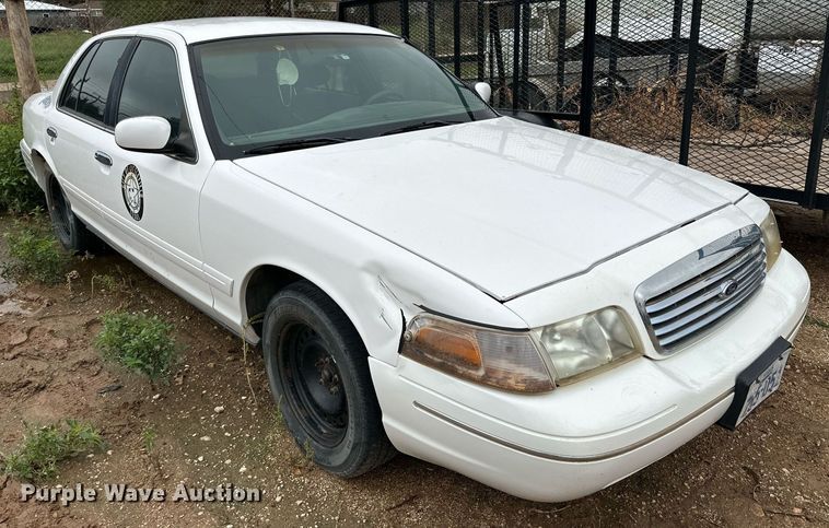 image for item DK2532 1999 Ford Crown Victoria Police Interceptor