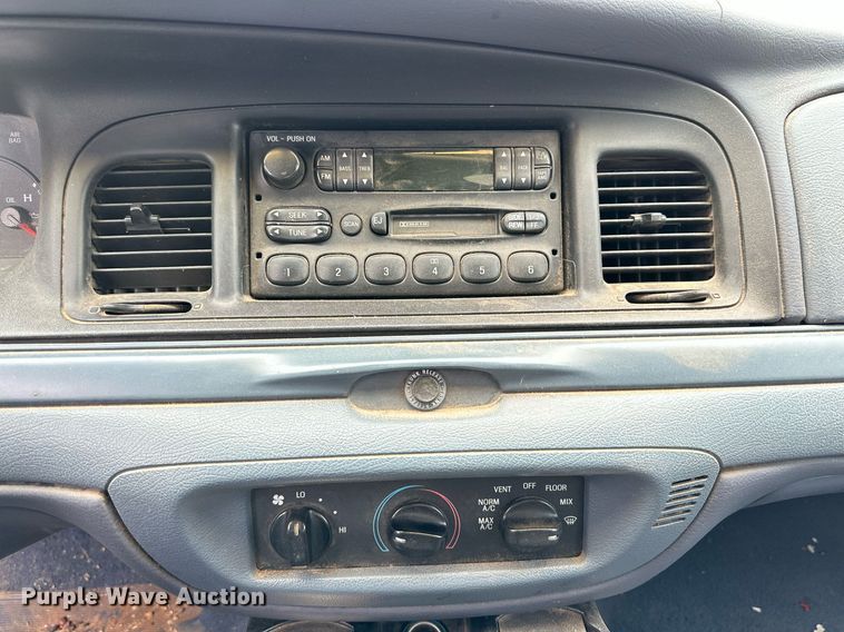 image for item DK2532 1999 Ford Crown Victoria Police Interceptor