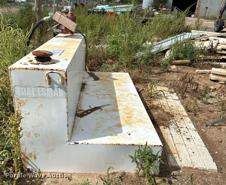 image for item DK2542 Tradesman  L-shaped diesel tank