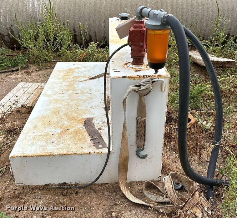 image for item DK2542 Tradesman  L-shaped diesel tank