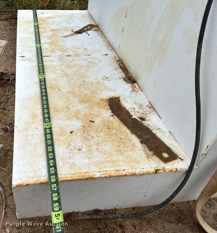 image for item DK2542 Tradesman  L-shaped diesel tank