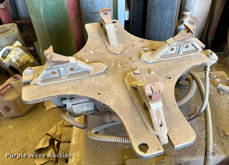 image for item DK2543 Coats 5035E LE  rim clamp tire machine