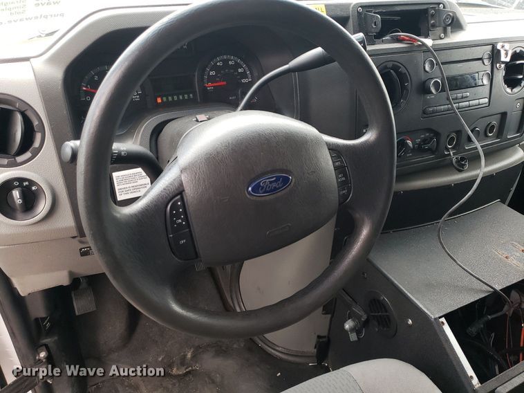 image for item DK7416 2016 Ford E450  ambulance