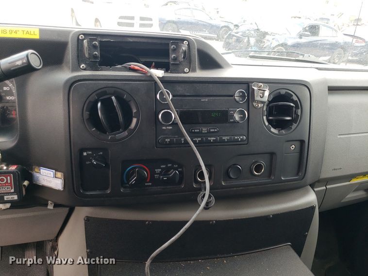 image for item DK7416 2016 Ford E450  ambulance