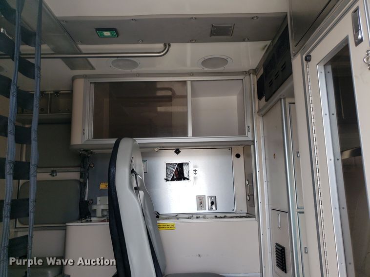 image for item DK7416 2016 Ford E450  ambulance
