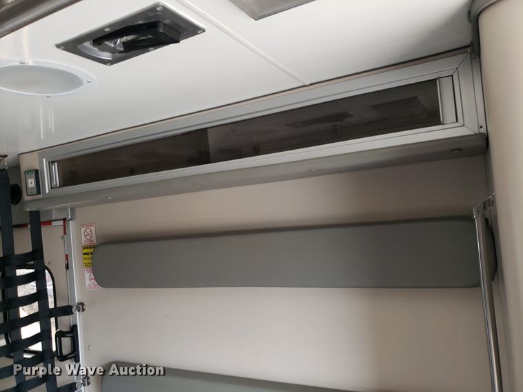 image for item DK7416 2016 Ford E450  ambulance