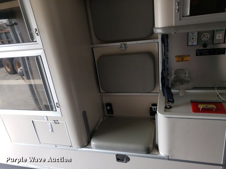 image for item DK7416 2016 Ford E450  ambulance